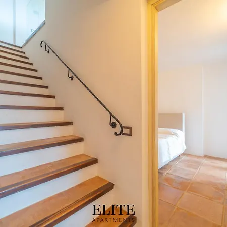 Prestigiosa Di Lusso Con Vista Mozzafiato 别墅